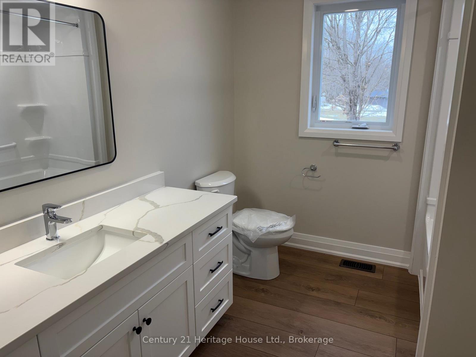 4 - 229 Bruce Street S, West Grey, Ontario  N0G 1R0 - Photo 14 - X12468225