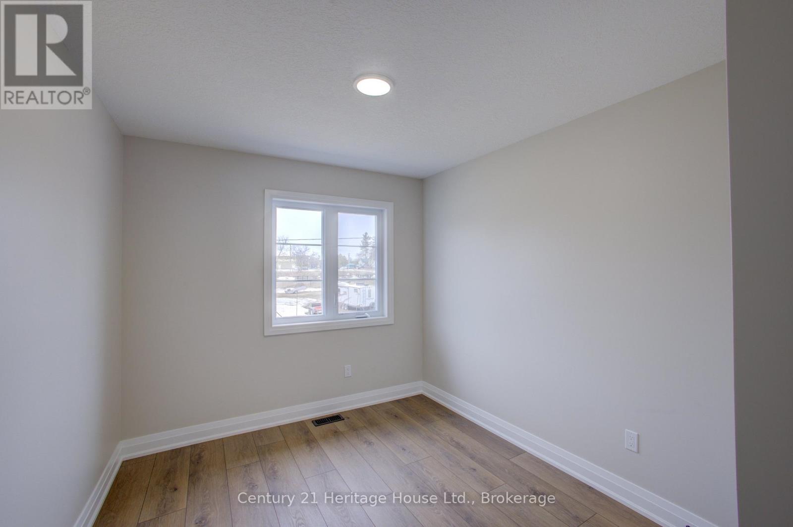 4 - 229 Bruce Street S, West Grey, Ontario  N0G 1R0 - Photo 22 - X12468225