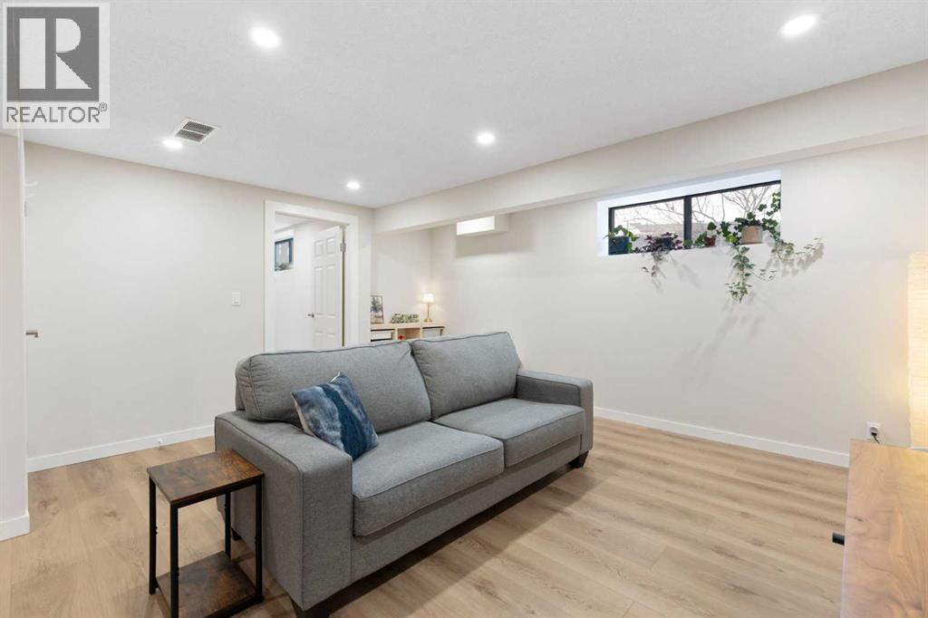 815 Ranchview Circle NW, Calgary, Alberta  T3G 1B2 - Photo 34 - A2292143