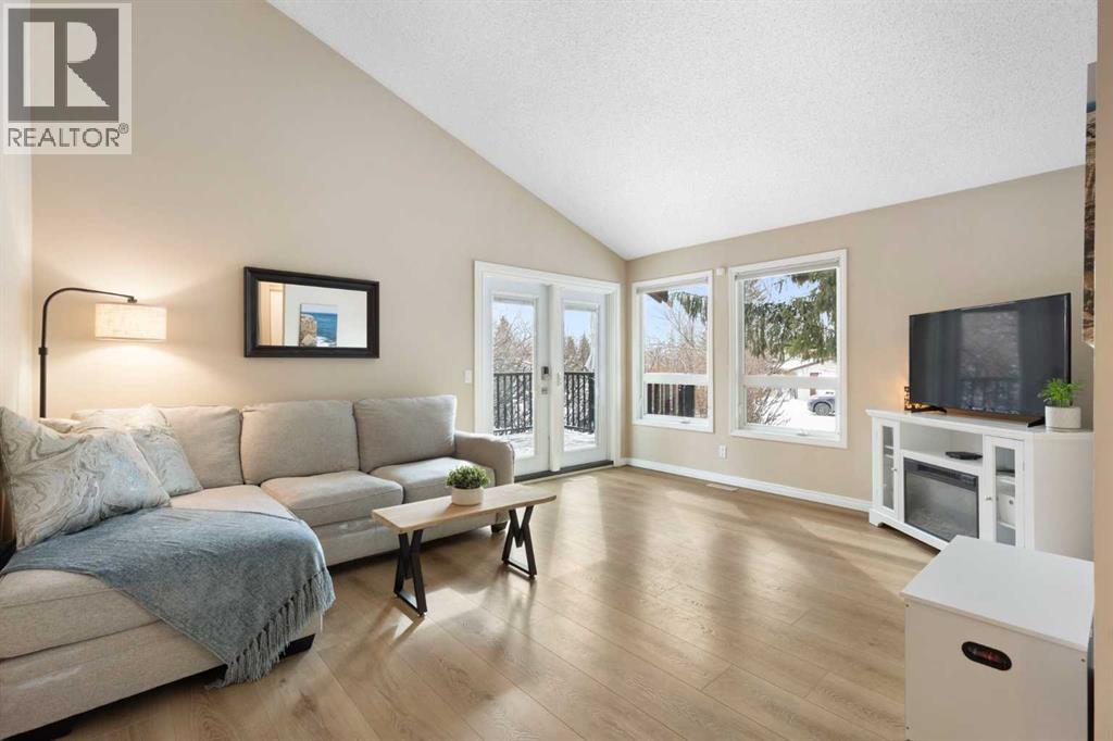 815 Ranchview Circle NW, Calgary, Alberta  T3G 1B2 - Photo 7 - A2292143