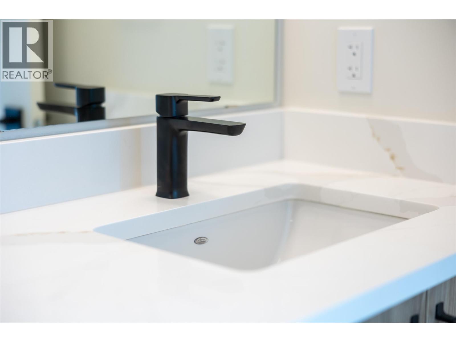 800 Riverside Way Unit# 402, Fernie, British Columbia  V0B 1M7 - Photo 24 - 10345562