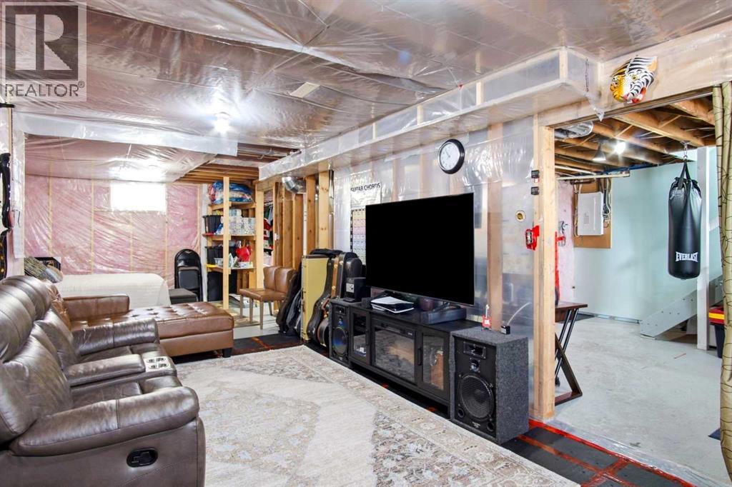 1122 Centre Street, Carstairs, Alberta  T0M 0N0 - Photo 20 - A2294697