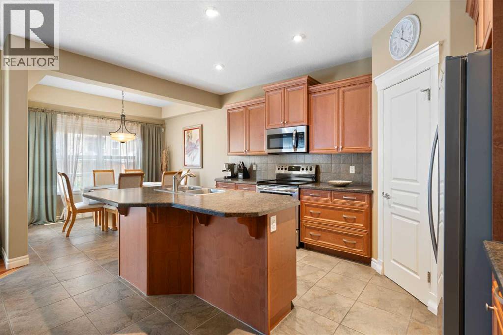 40 Bridleridge Lane SW, Calgary, Alberta  T2Y 5H6 - Photo 13 - A2296367