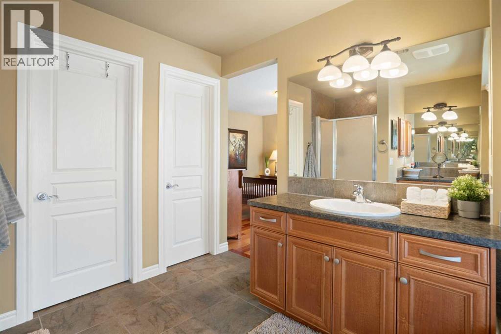 40 Bridleridge Lane SW, Calgary, Alberta  T2Y 5H6 - Photo 32 - A2296367