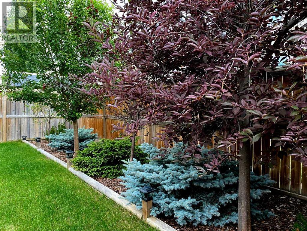 40 Bridleridge Lane SW, Calgary, Alberta  T2Y 5H6 - Photo 45 - A2296367