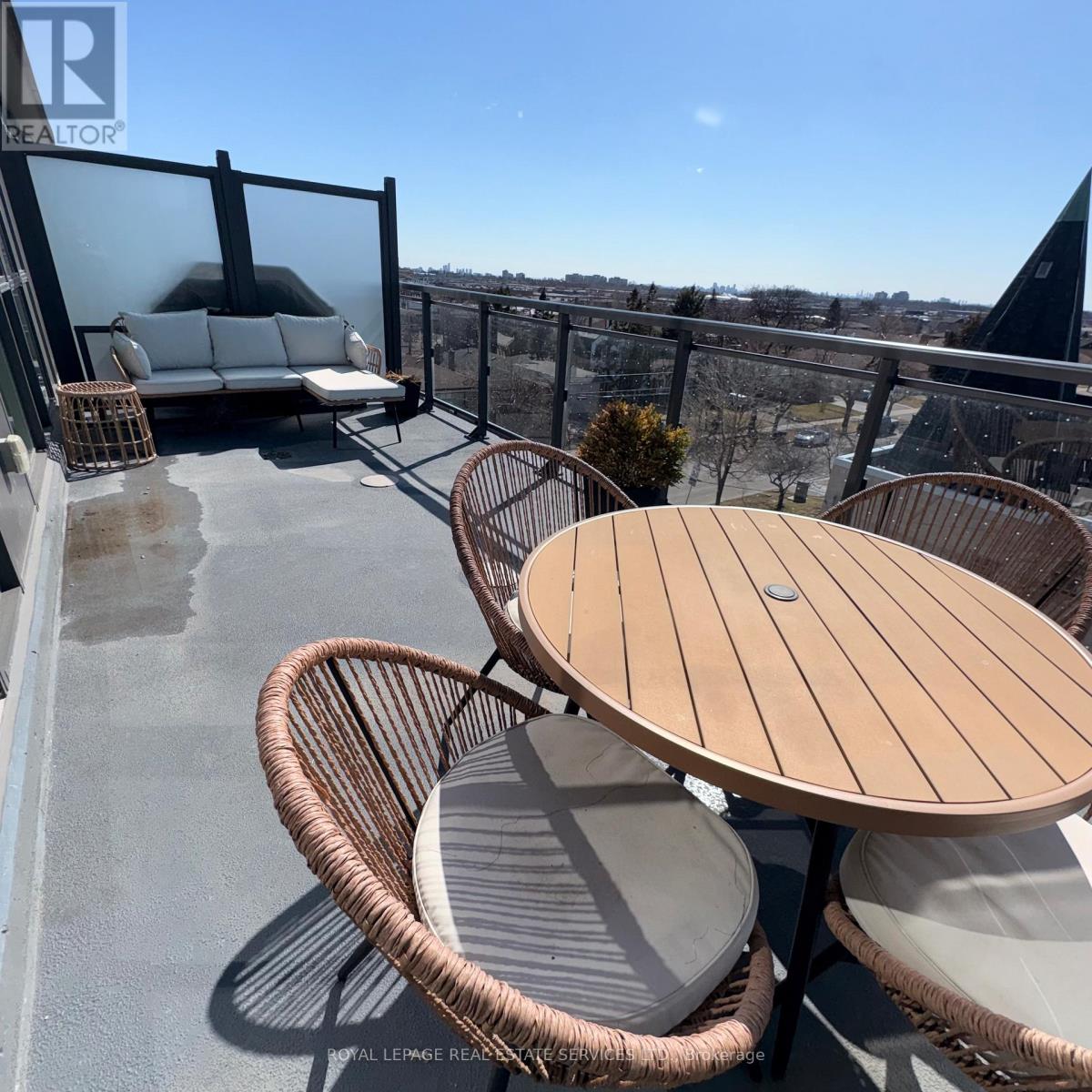 408 - 16 Mcadam Avenue, Toronto (Yorkdale-Glen Park), Ontario  M6A 0B9 - Photo 3 - W12730848