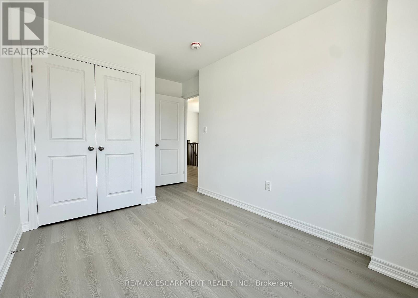 15 Davinci Boulevard, Hamilton, Ontario  L9B 1B7 - Photo 29 - X12937216