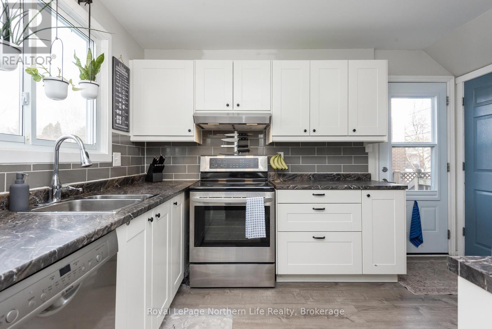 201 Marshall Park Drive, North Bay, Ontario  P1A 3L1 - Photo 25 - X12939786