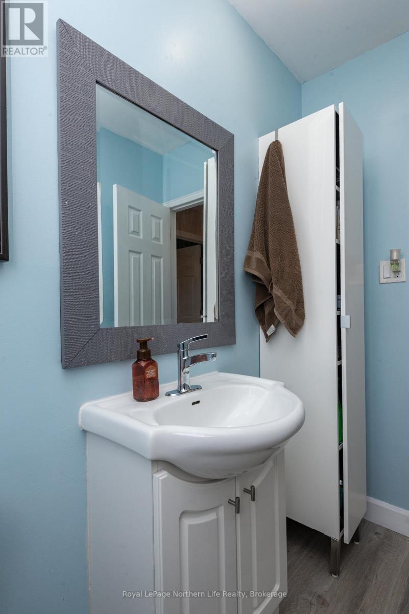 201 Marshall Park Drive, North Bay, Ontario  P1A 3L1 - Photo 35 - X12939786