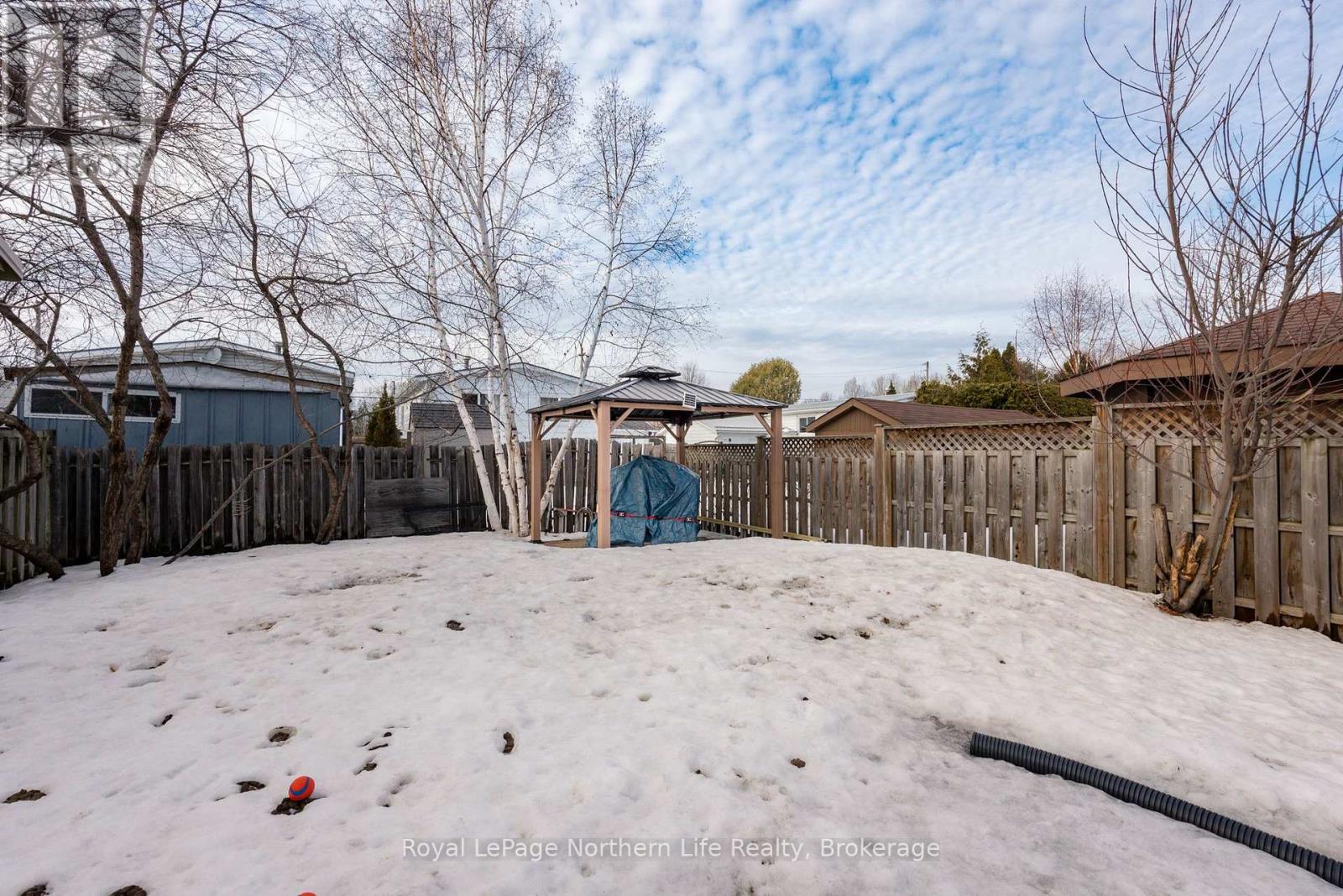 201 Marshall Park Drive, North Bay, Ontario  P1A 3L1 - Photo 9 - X12939786