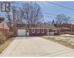 40 JOHNSTONE BOULEVARD, Brockton, Ontario