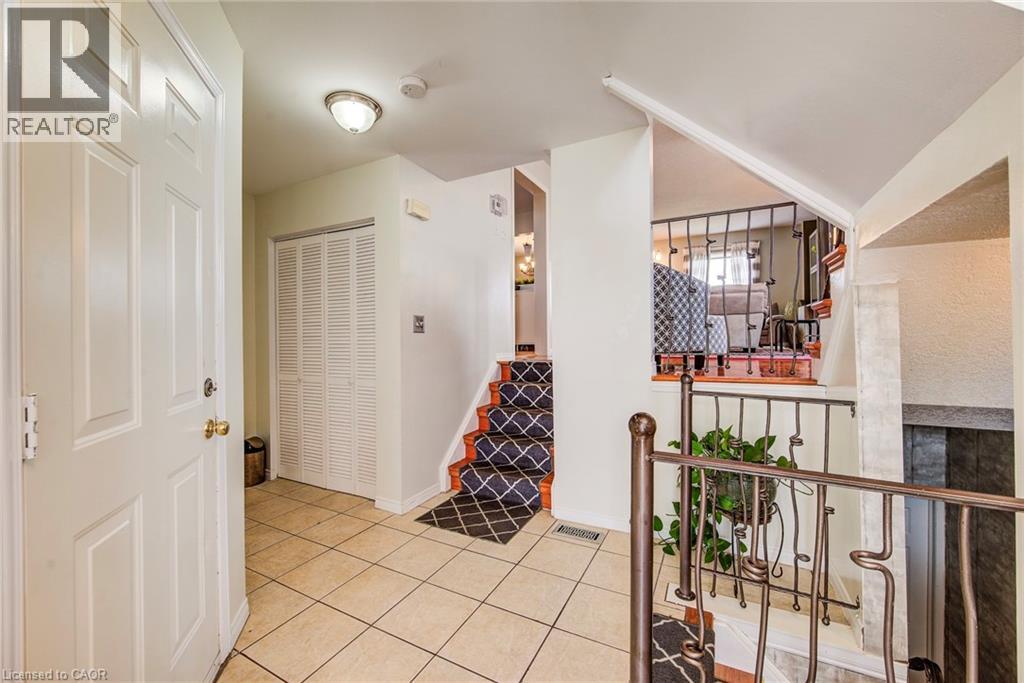 160 Hidden Creek Drive, Kitchener, Ontario  N2N 3N6 - Photo 5 - 40816156