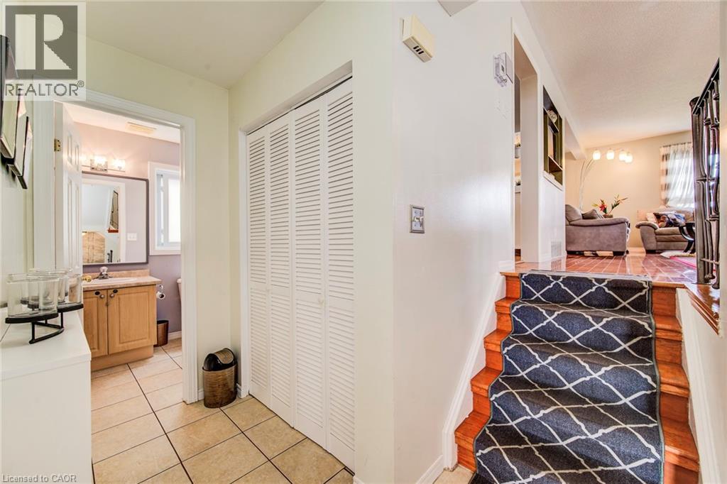 160 Hidden Creek Drive, Kitchener, Ontario  N2N 3N6 - Photo 7 - 40816156