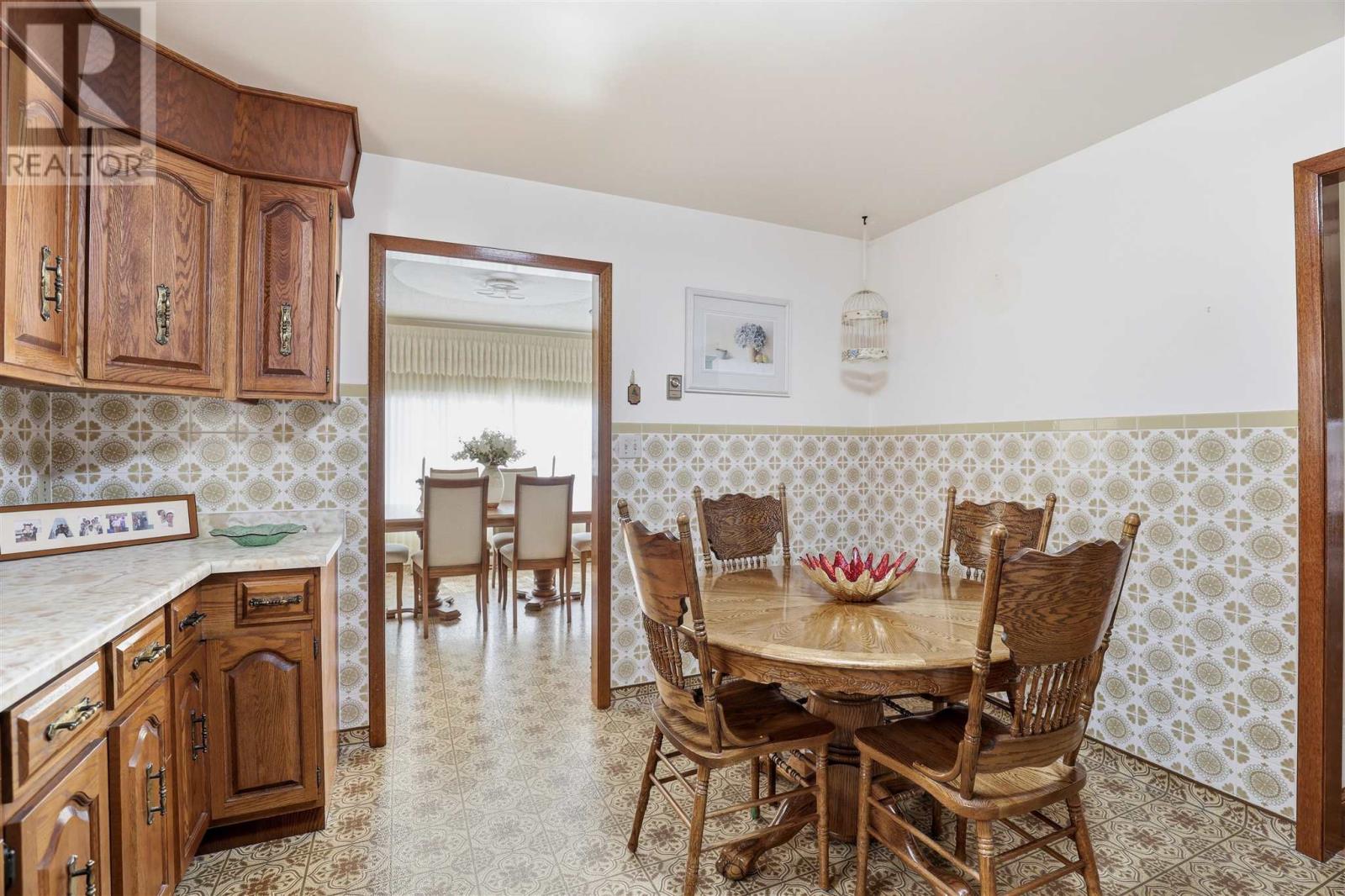 106 Johnson Ave, Sault Ste. Marie, Ontario  P6C 2V5 - Photo 12 - SM260576