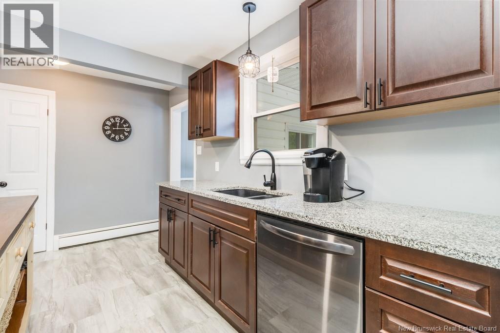 28 Christopher Drive, Burton, New Brunswick  E2V 3H7 - Photo 9 - NB136203