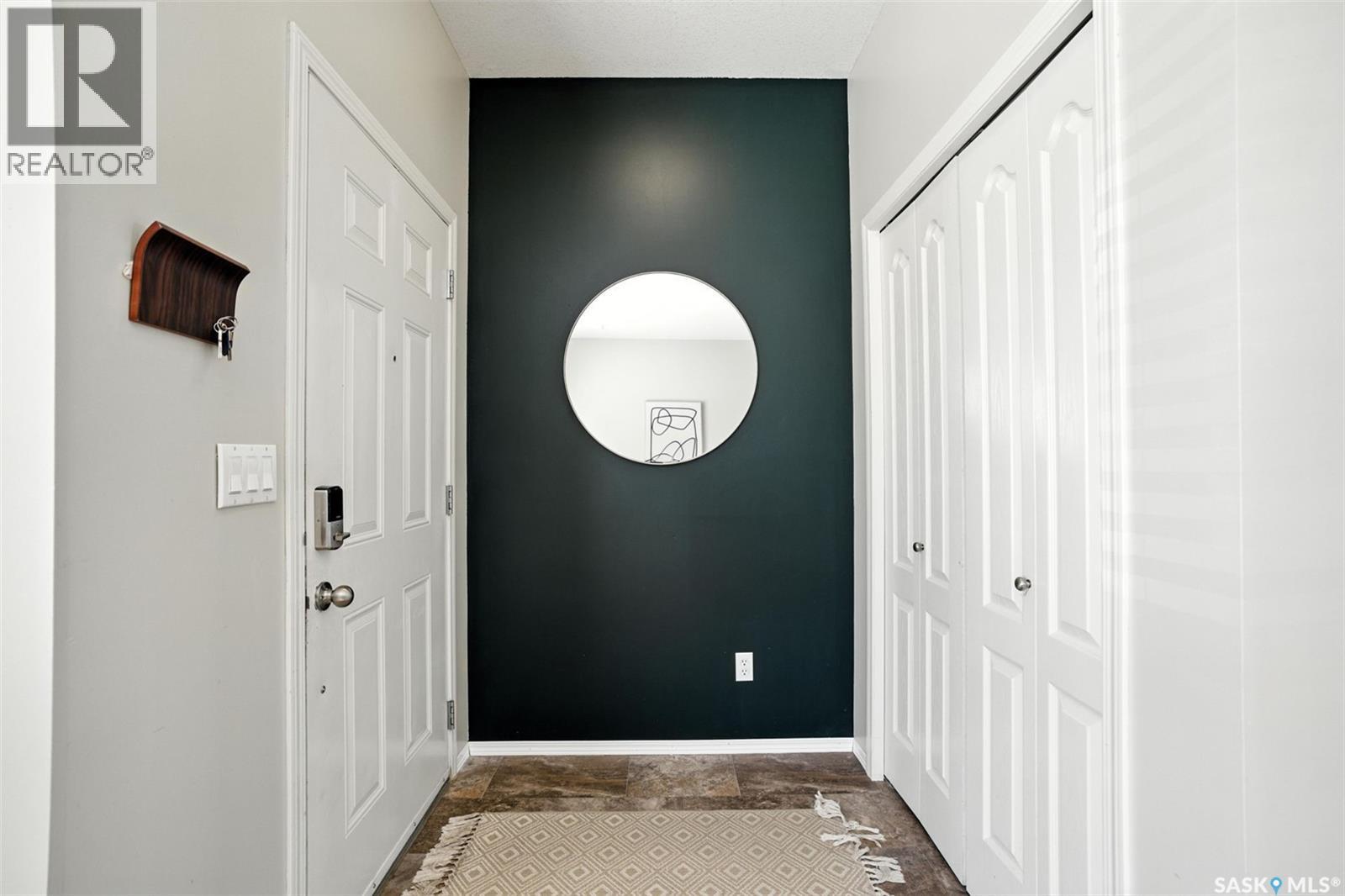 227 Galloway Road, Saskatoon, Saskatchewan  S7T 0B2 - Photo 3 - SK031609