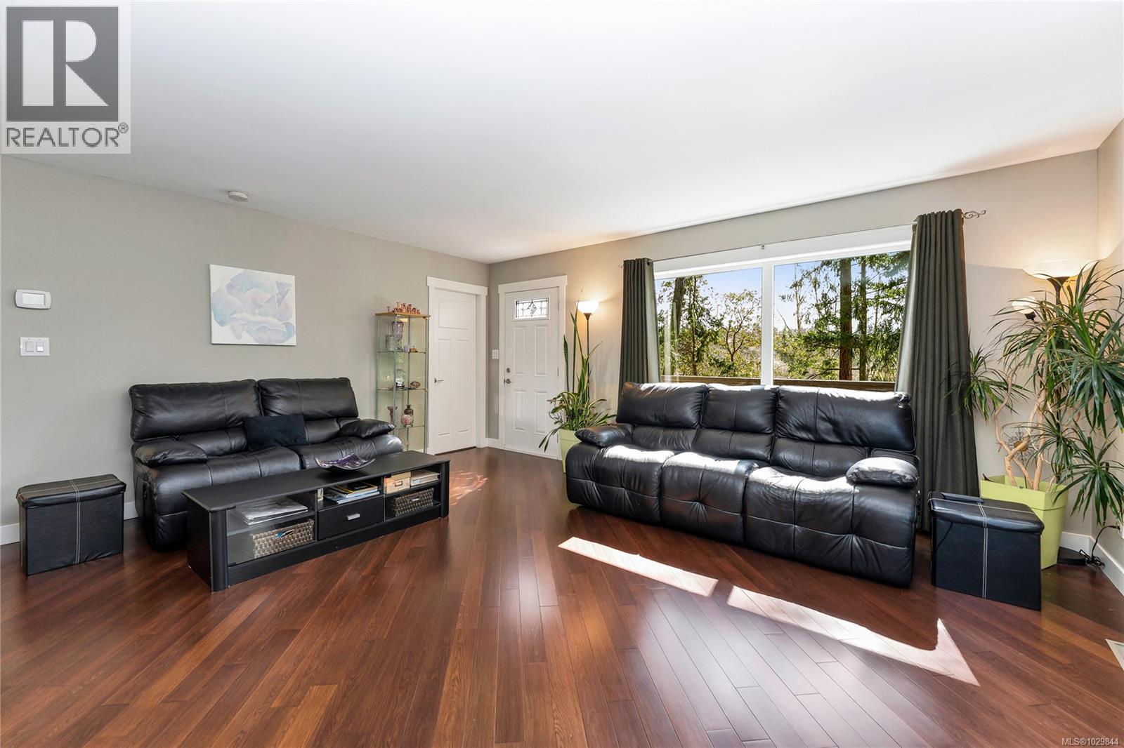 1084 Tatlow Rd, North Saanich, British Columbia  V8L 5P3 - Photo 11 - 1029844