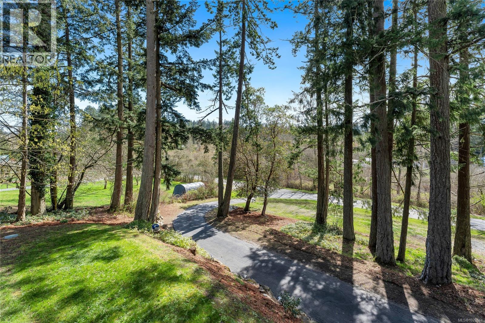 1084 Tatlow Rd, North Saanich, British Columbia  V8L 5P3 - Photo 29 - 1029844