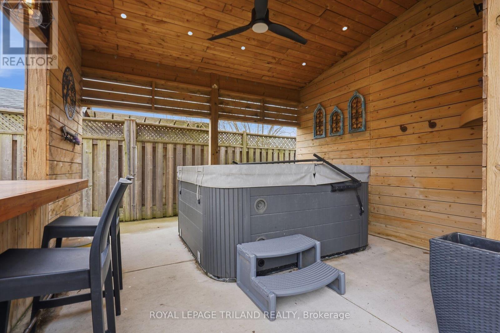 Photo 22 of 27 for 333 Thompson Road