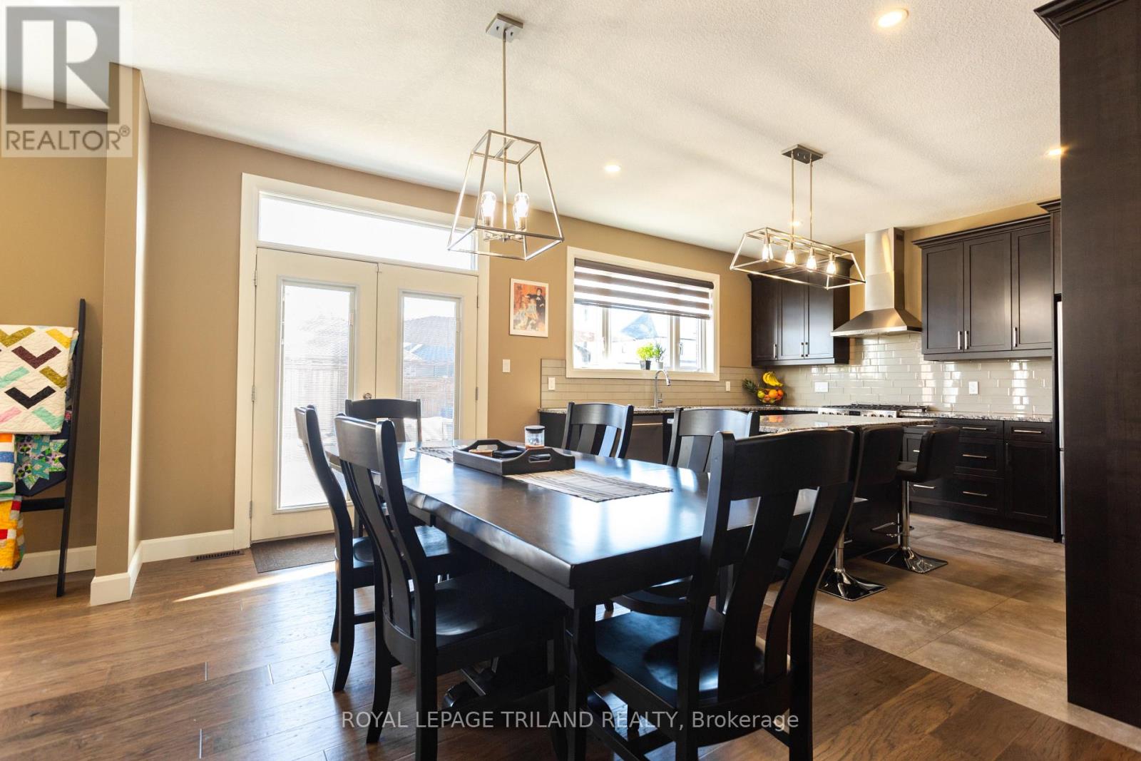 253 Boardwalk Way, Thames Centre, Ontario  N0L 1G2 - Photo 10 - X12939680