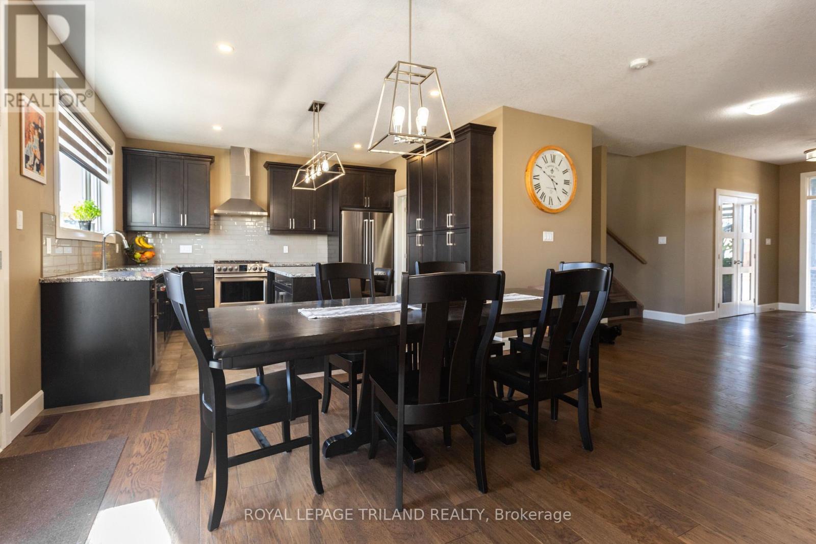 253 Boardwalk Way, Thames Centre, Ontario  N0L 1G2 - Photo 12 - X12939680