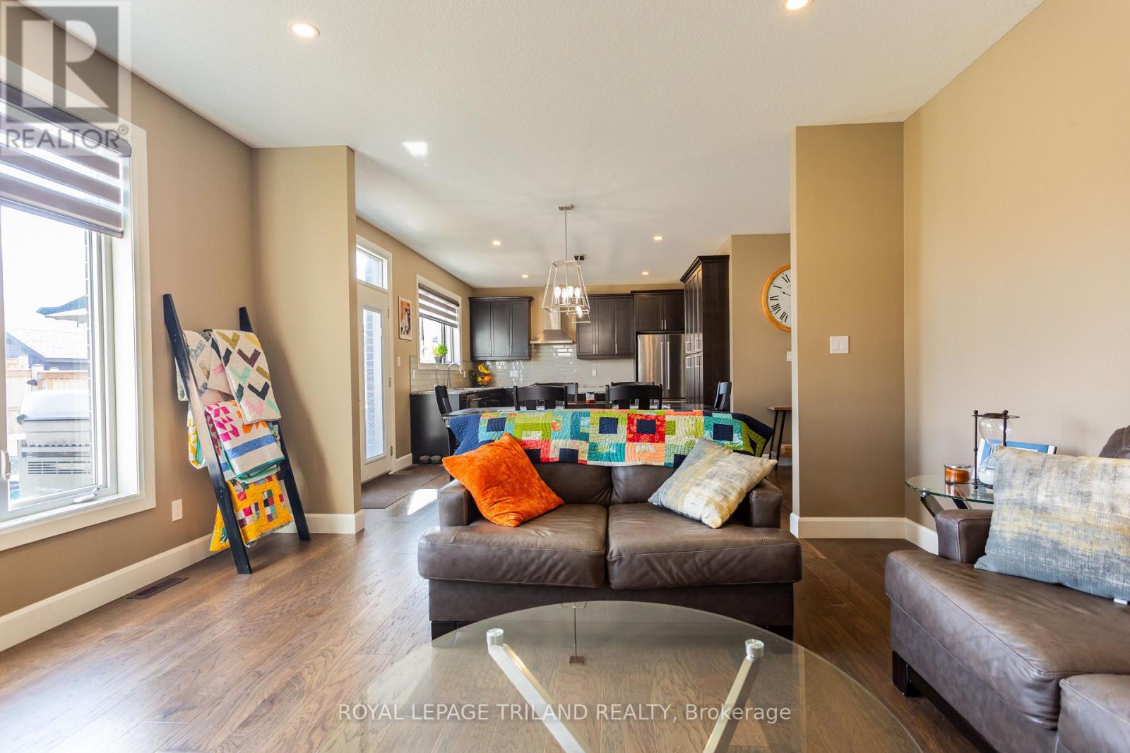 253 Boardwalk Way, Thames Centre, Ontario  N0L 1G2 - Photo 14 - X12939680