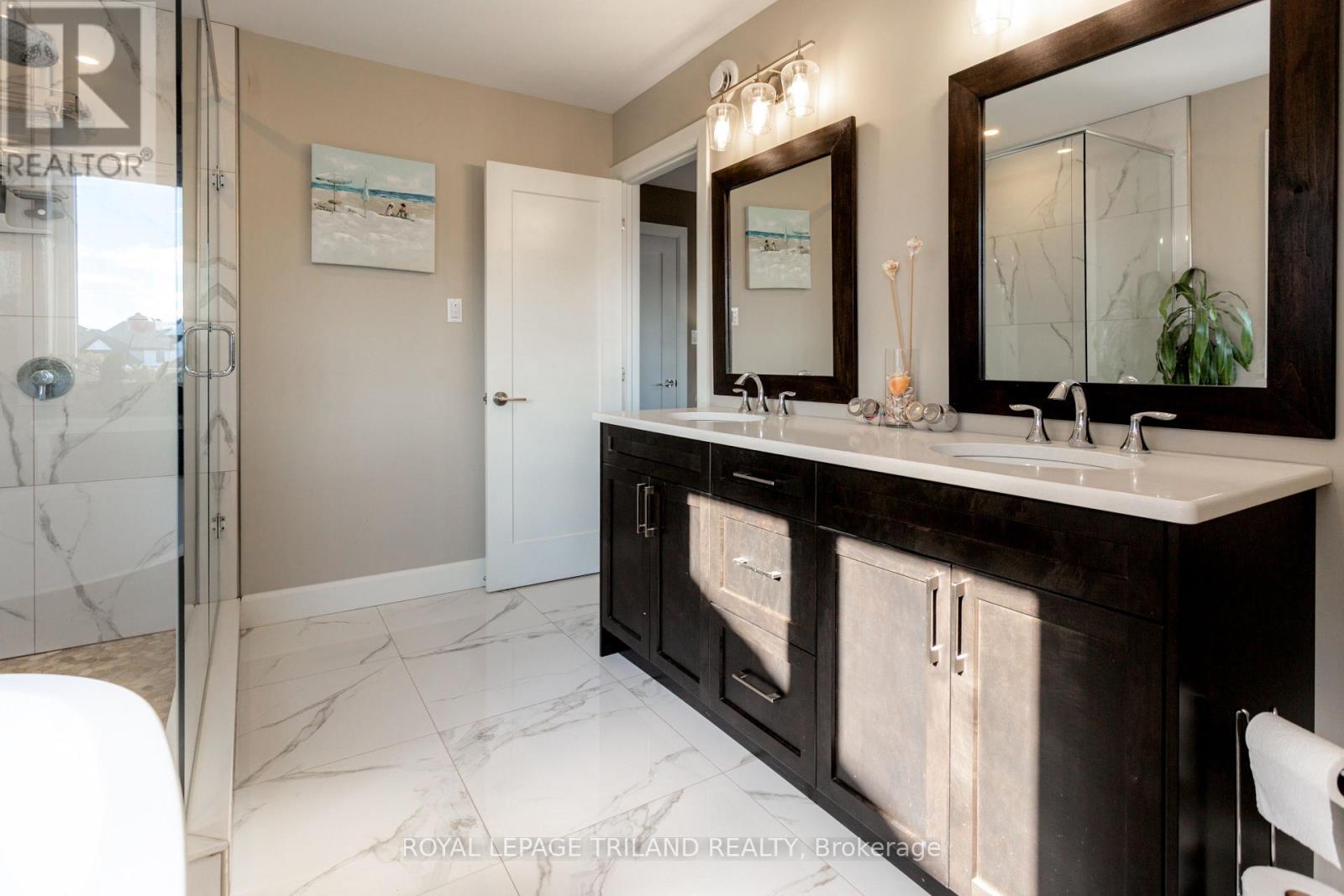 253 Boardwalk Way, Thames Centre, Ontario  N0L 1G2 - Photo 21 - X12939680