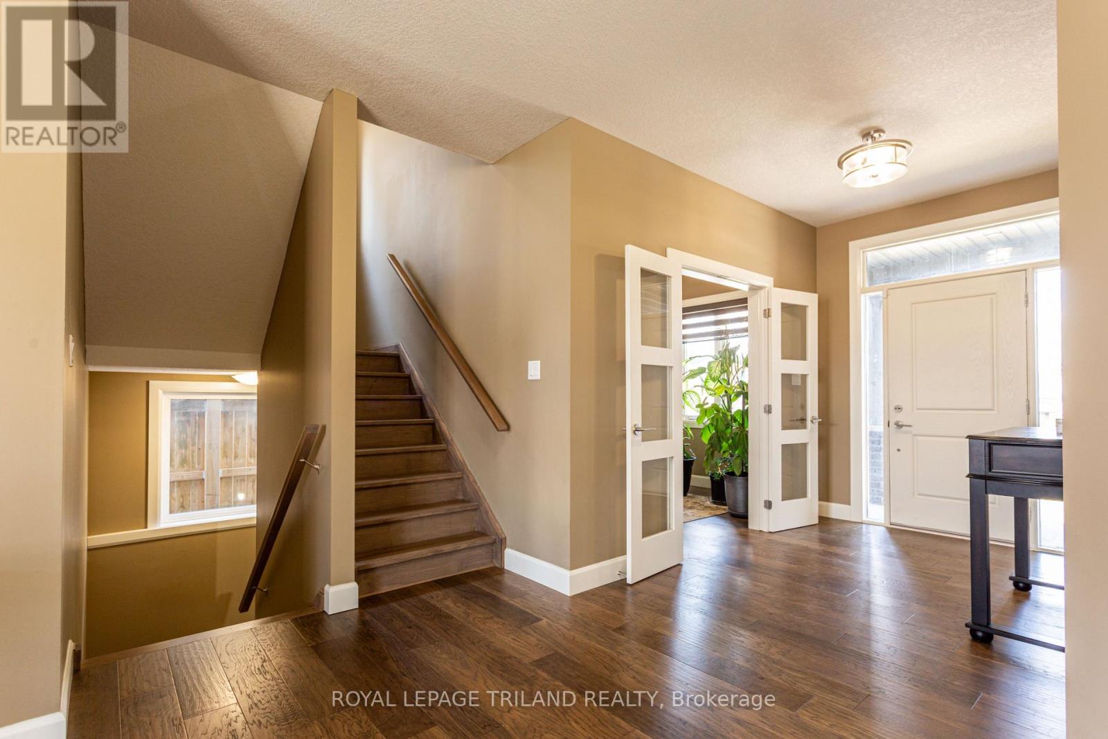 253 Boardwalk Way, Thames Centre, Ontario  N0L 1G2 - Photo 3 - X12939680