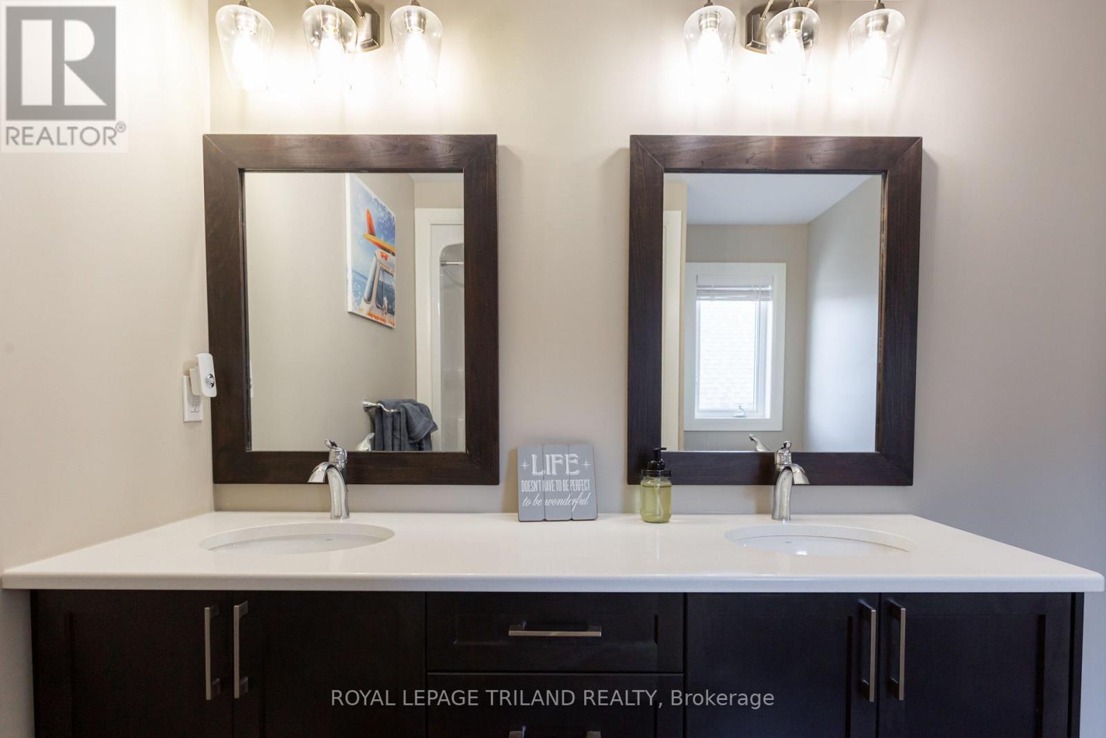 253 Boardwalk Way, Thames Centre, Ontario  N0L 1G2 - Photo 32 - X12939680