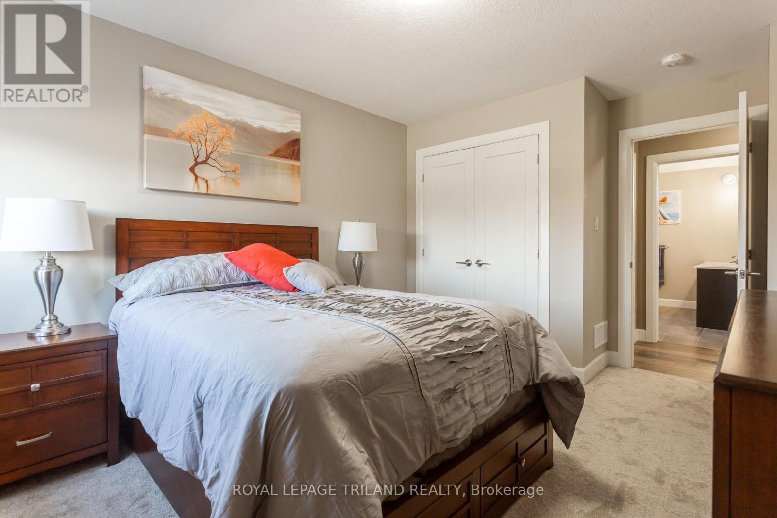 253 Boardwalk Way, Thames Centre, Ontario  N0L 1G2 - Photo 33 - X12939680