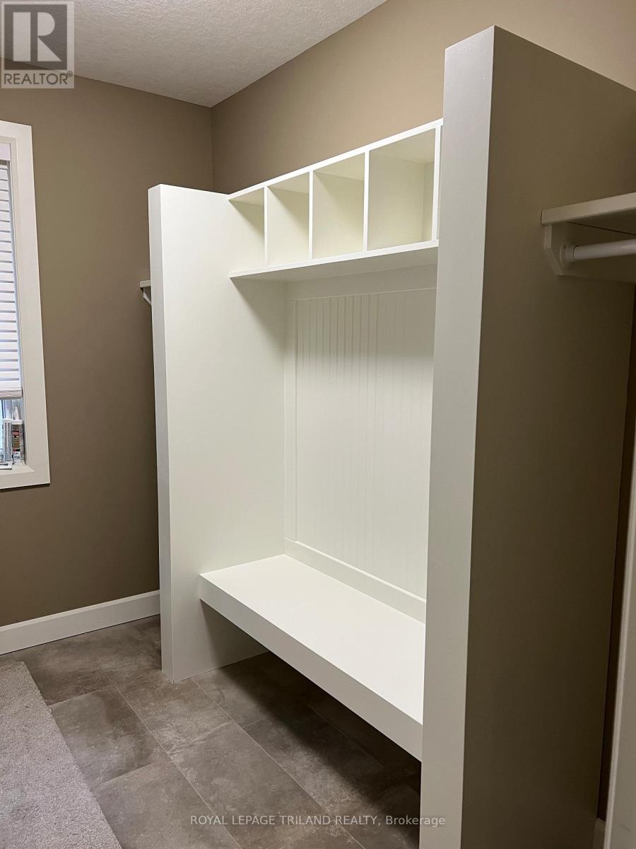 253 Boardwalk Way, Thames Centre, Ontario  N0L 1G2 - Photo 38 - X12939680