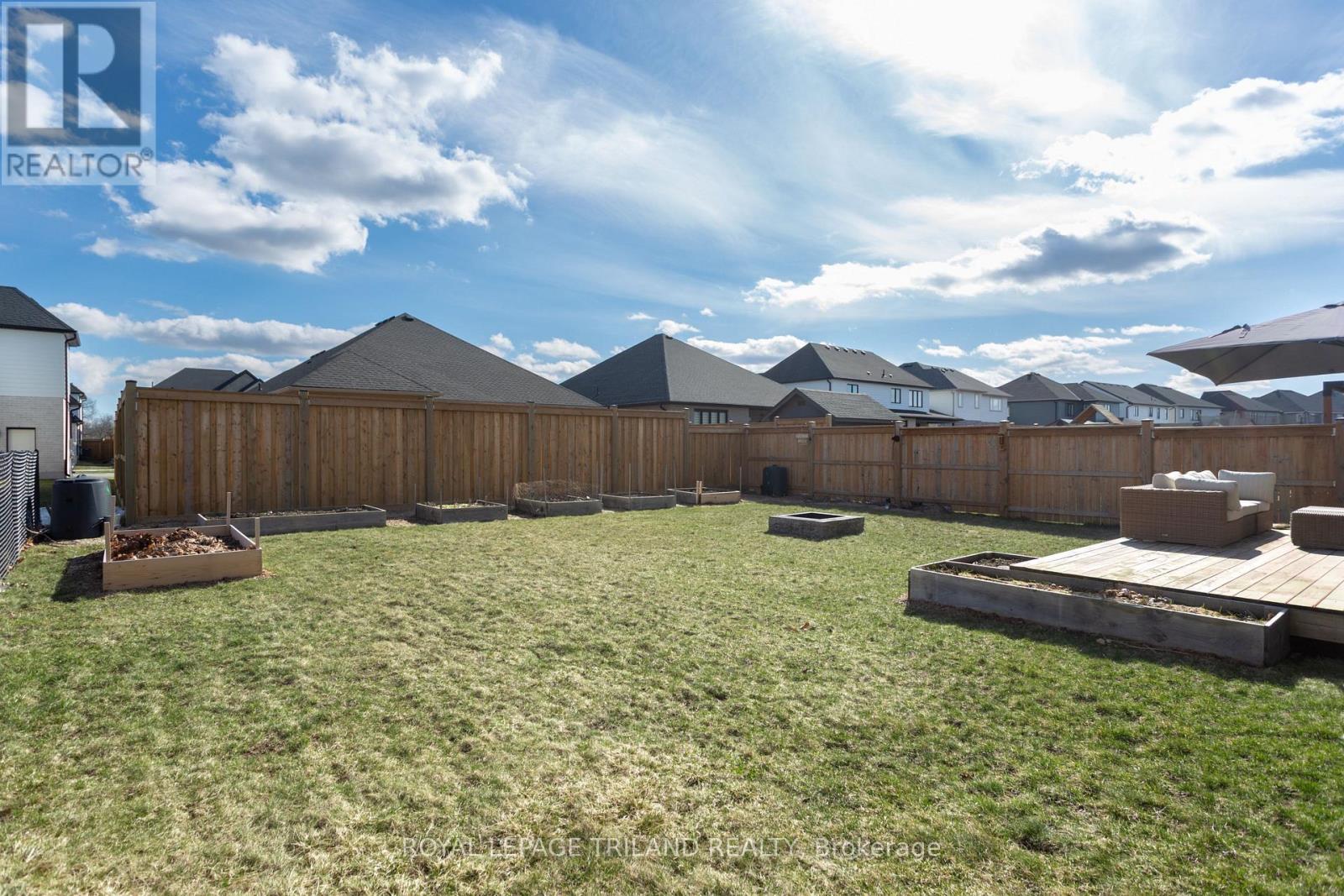 253 Boardwalk Way, Thames Centre, Ontario  N0L 1G2 - Photo 43 - X12939680