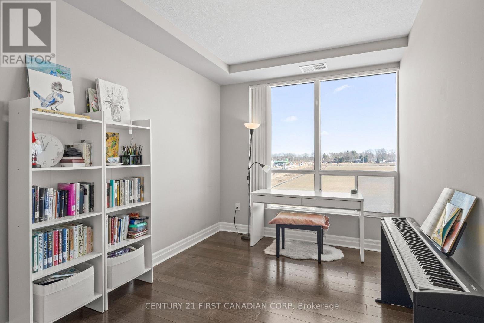 Photo 13 of 34 for 605 - 240 Villagewalk Boulevard