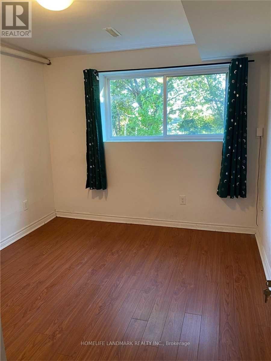 Lower - 120 Micmac Crescent, Toronto, Ontario  M2H 2K2 - Photo 3 - C12939412