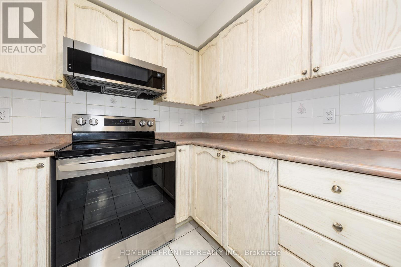 1008 - 29 Pemberton Avenue, Toronto, Ontario  M2M 4L5 - Photo 10 - C12939416