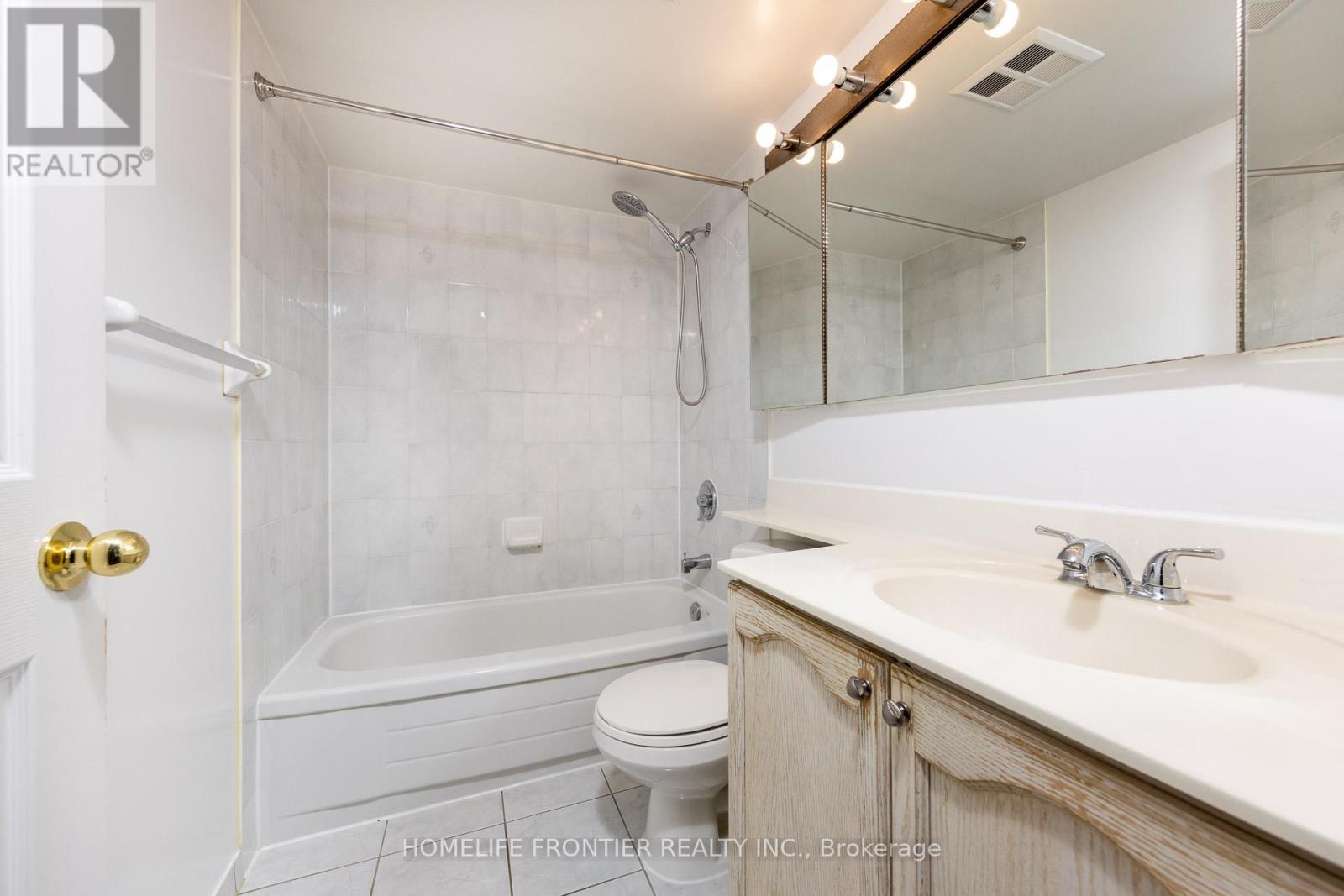 1008 - 29 Pemberton Avenue, Toronto, Ontario  M2M 4L5 - Photo 16 - C12939416