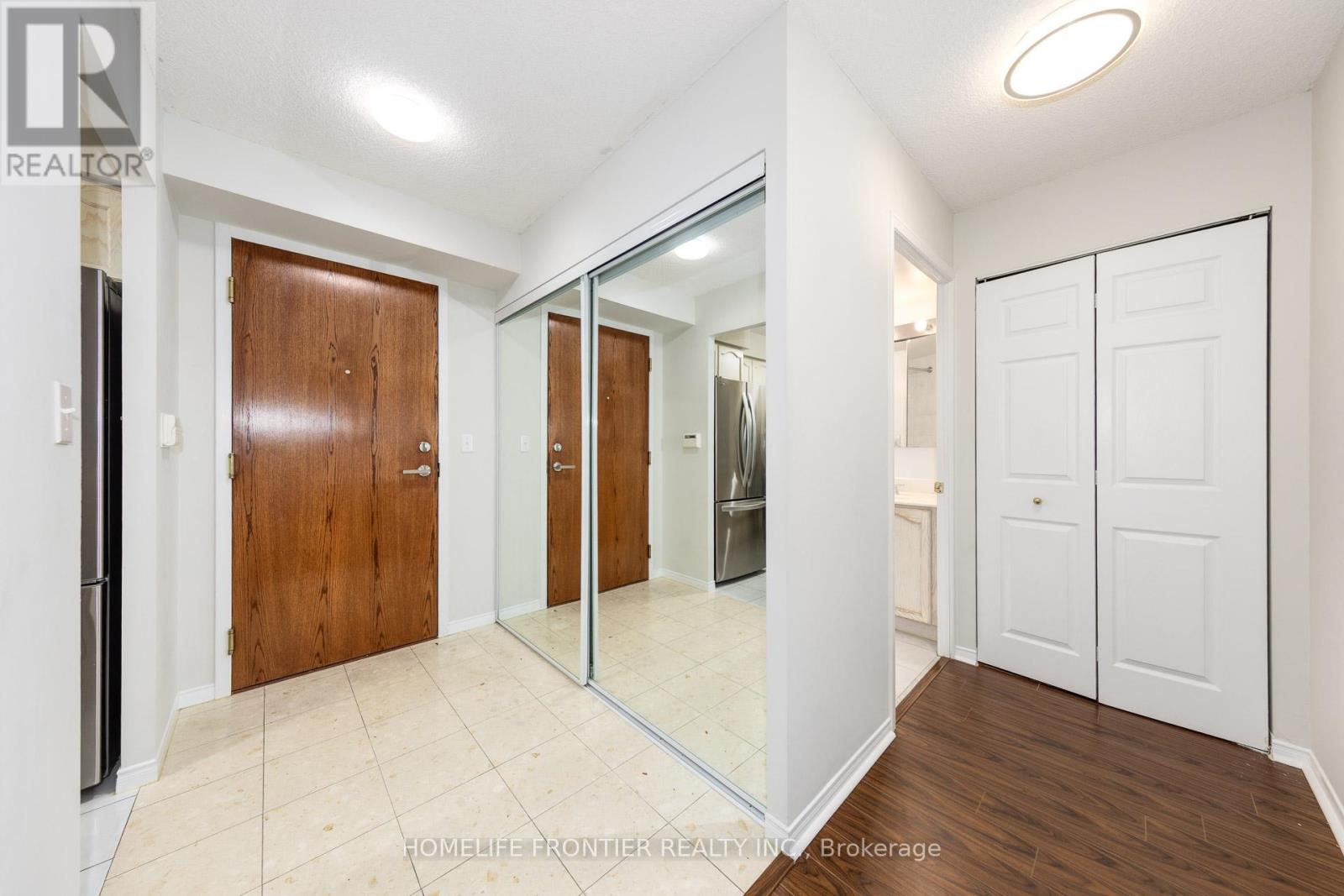 1008 - 29 Pemberton Avenue, Toronto, Ontario  M2M 4L5 - Photo 6 - C12939416