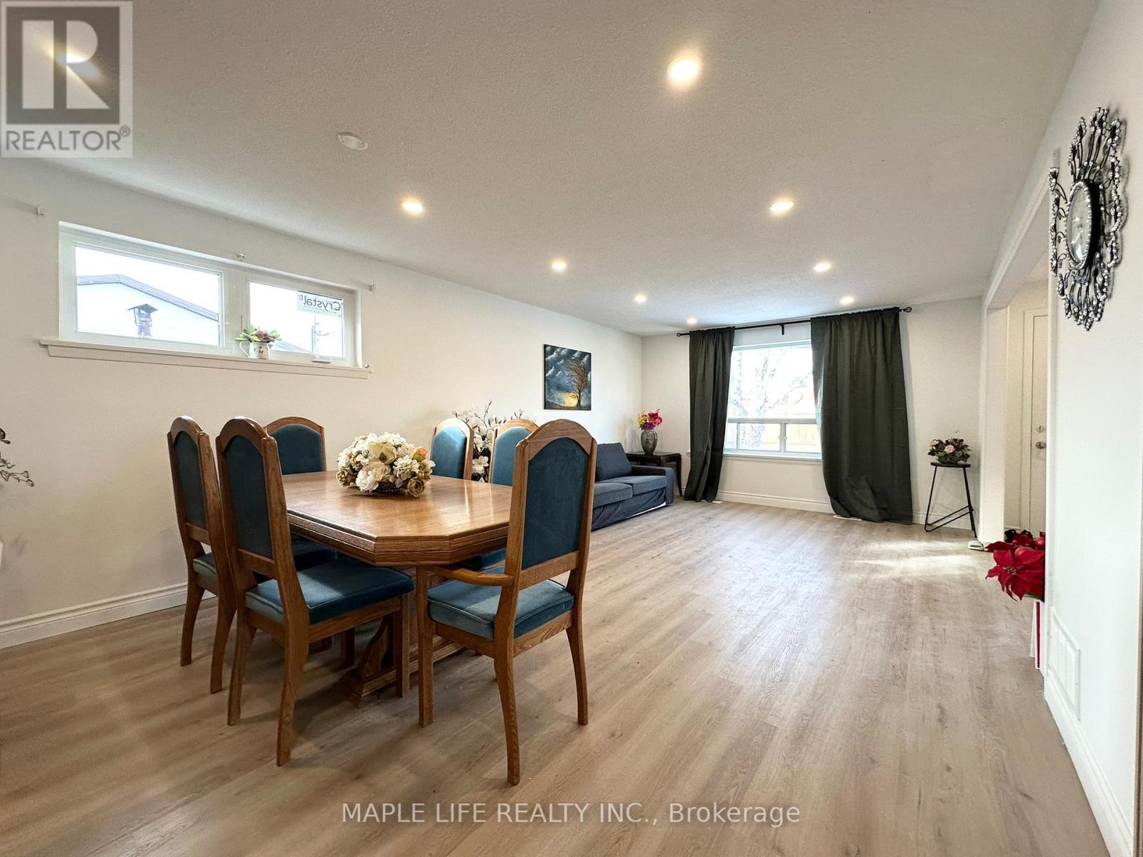 15 Nymark Avenue, Toronto, Ontario  M2J 2G8 - Photo 16 - C12939424