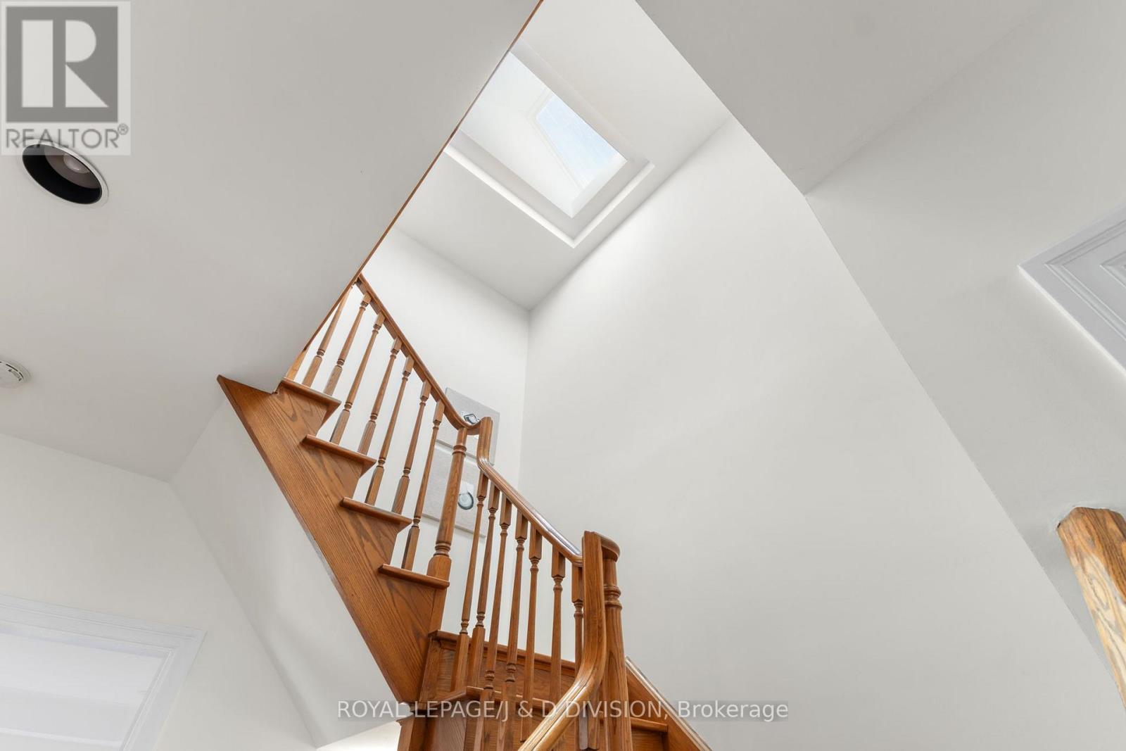 77 Chaplin Crescent, Toronto, Ontario  M5P 1A4 - Photo 15 - C12939474