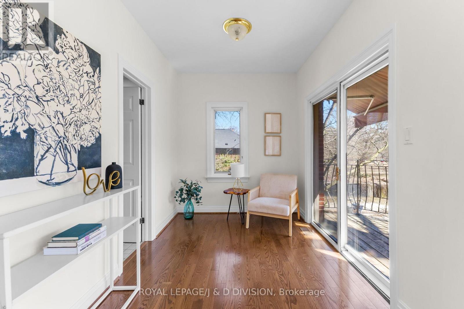 77 Chaplin Crescent, Toronto, Ontario  M5P 1A4 - Photo 18 - C12939474