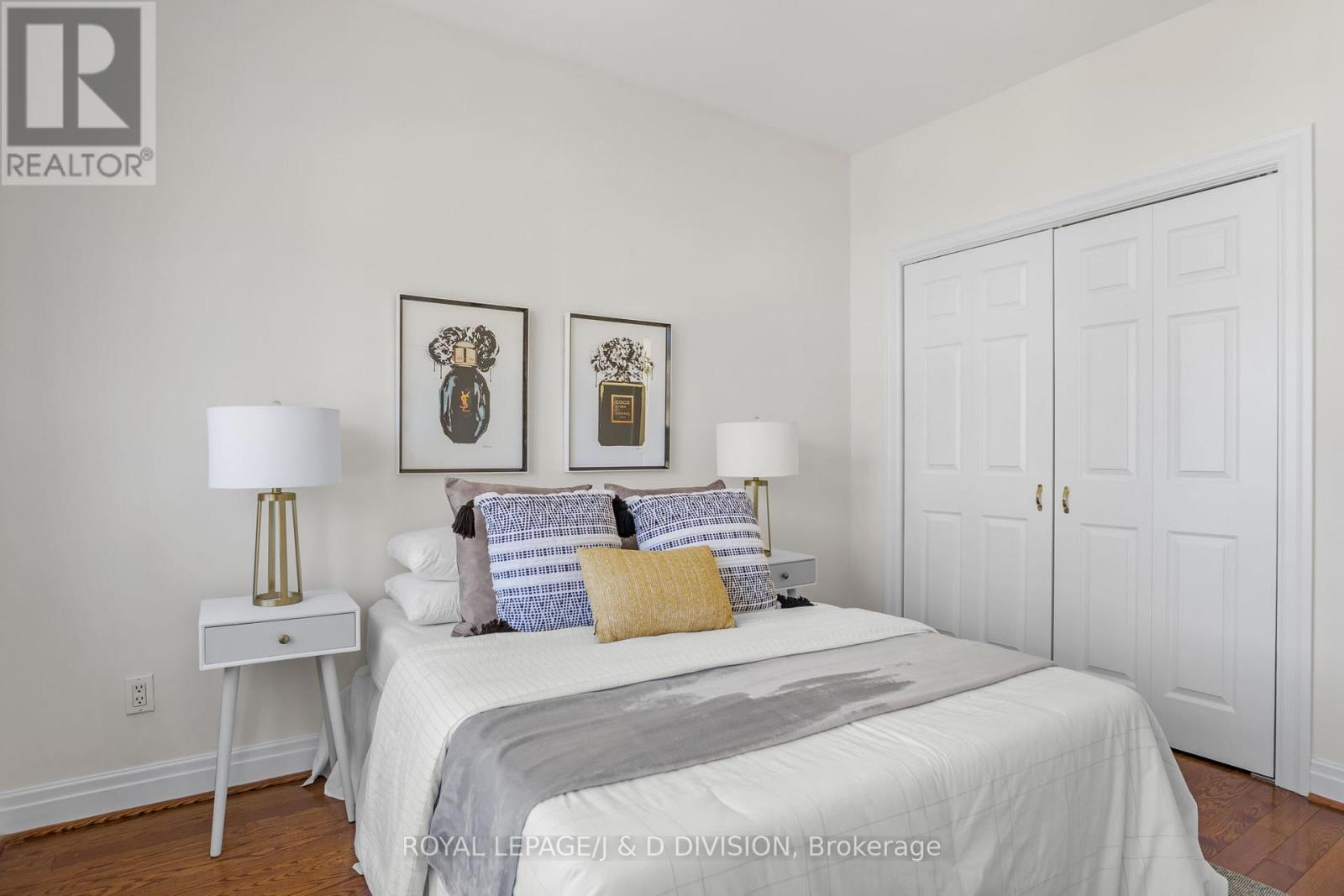 77 Chaplin Crescent, Toronto, Ontario  M5P 1A4 - Photo 23 - C12939474