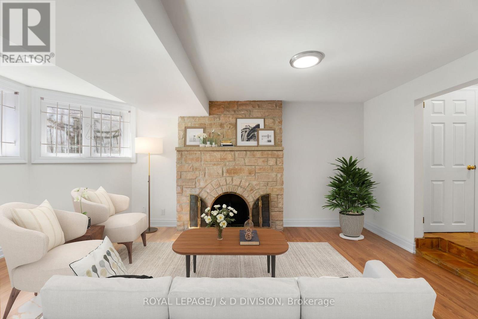 77 Chaplin Crescent, Toronto, Ontario  M5P 1A4 - Photo 31 - C12939474