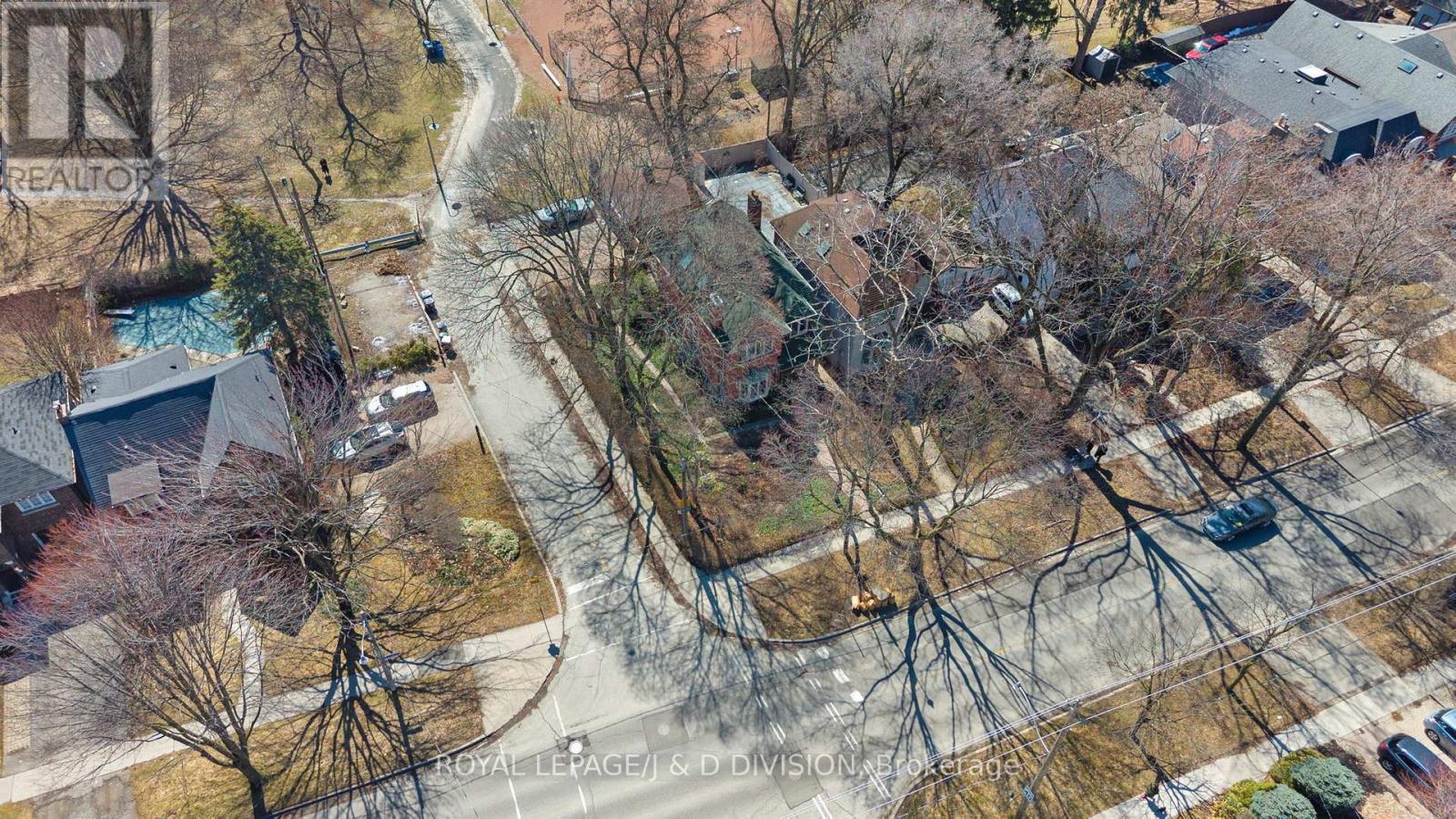 77 Chaplin Crescent, Toronto, Ontario  M5P 1A4 - Photo 43 - C12939474