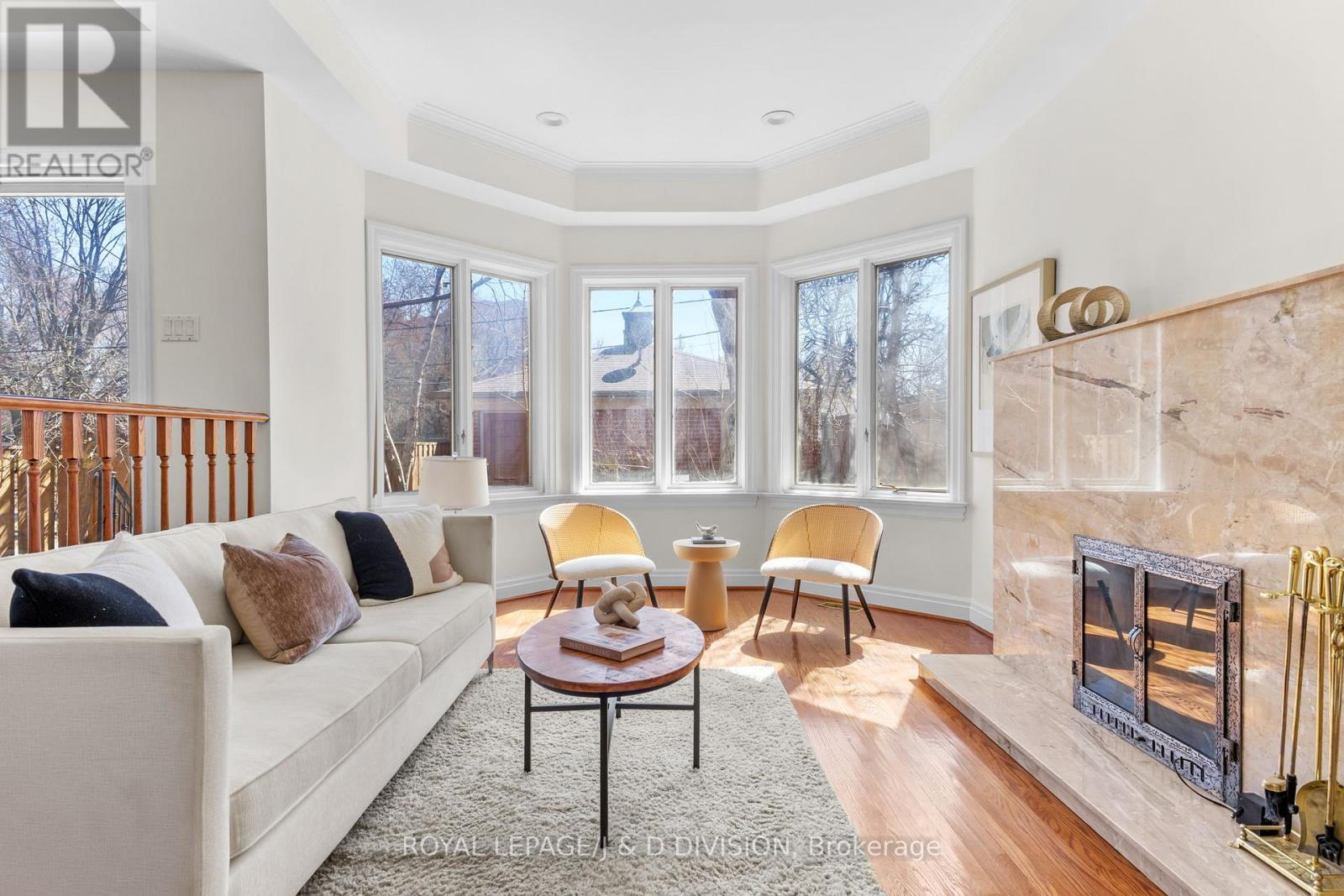 77 Chaplin Crescent, Toronto, Ontario  M5P 1A4 - Photo 6 - C12939474