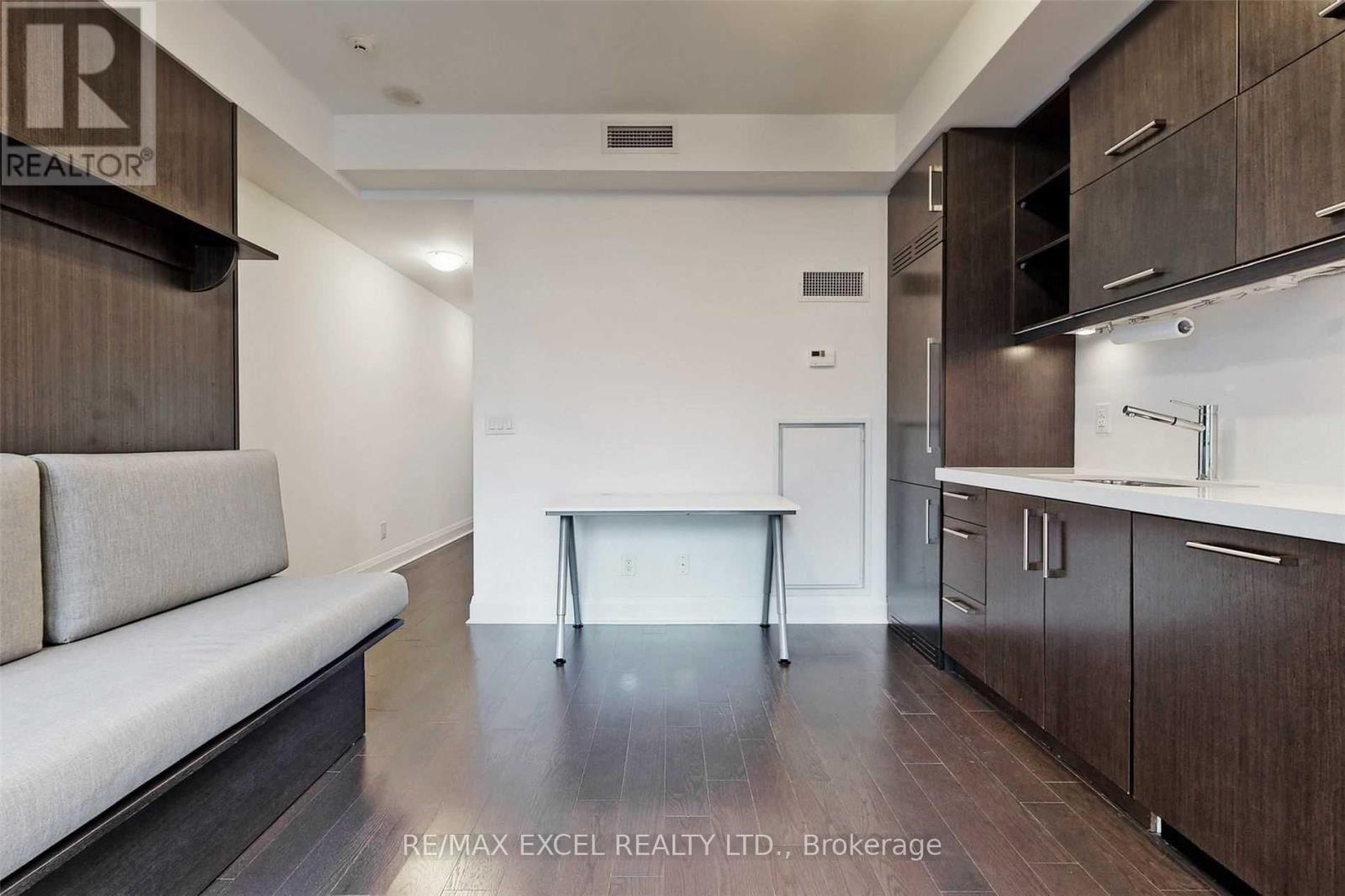 810 - 65 St Mary Street, Toronto, Ontario  M5S 0A6 - Photo 12 - C12939508