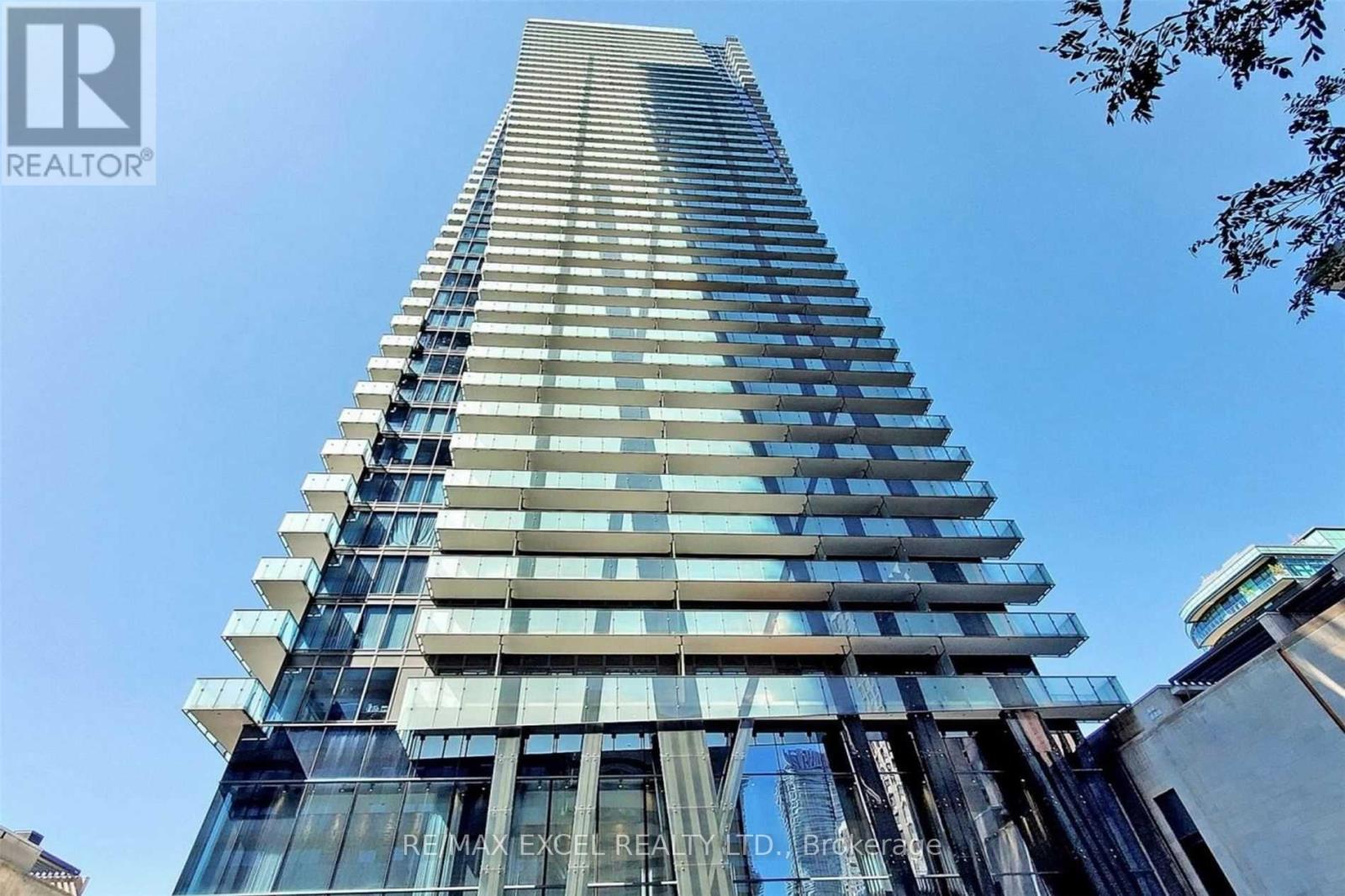 810 - 65 St Mary Street, Toronto, Ontario  M5S 0A6 - Photo 2 - C12939508