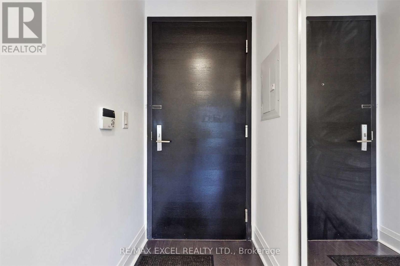 810 - 65 St Mary Street, Toronto, Ontario  M5S 0A6 - Photo 6 - C12939508