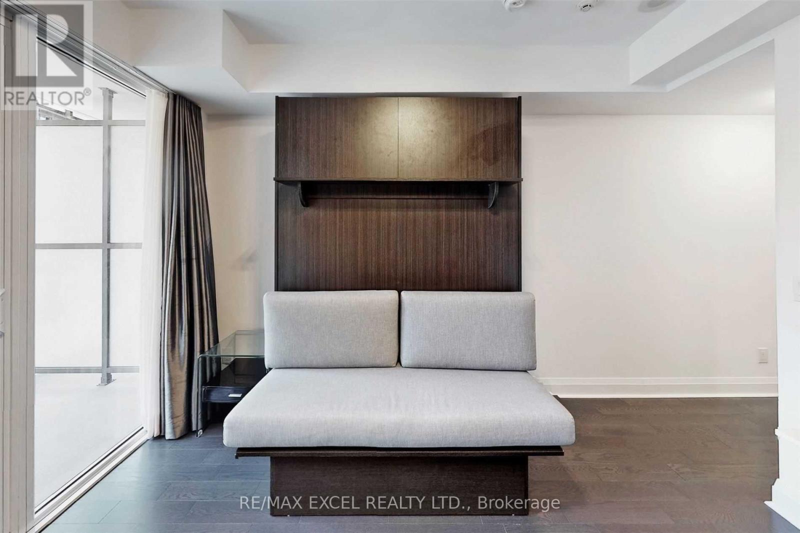 810 - 65 St Mary Street, Toronto, Ontario  M5S 0A6 - Photo 9 - C12939508