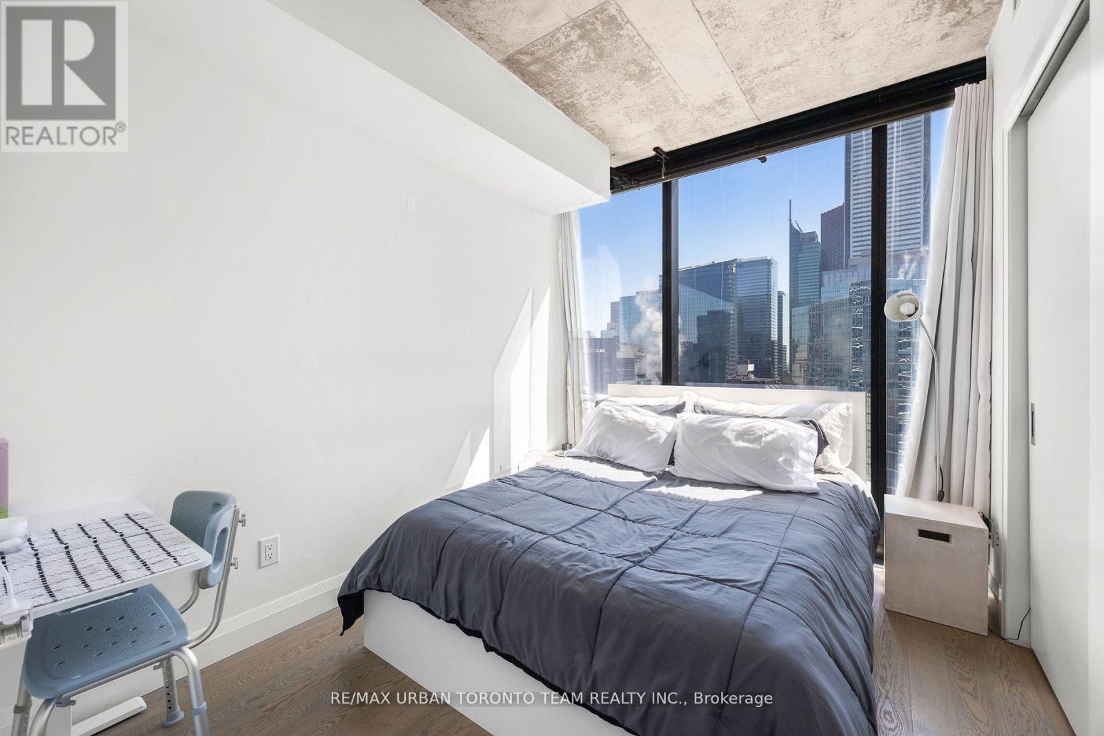 2804 - 224 King Street W, Toronto, Ontario  M5H 0A6 - Photo 13 - C12939514