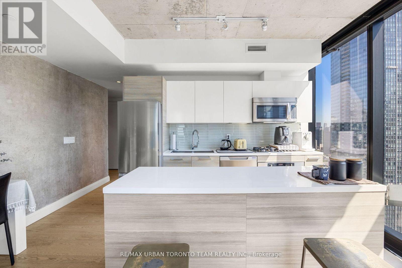 2804 - 224 King Street W, Toronto, Ontario  M5H 0A6 - Photo 7 - C12939514